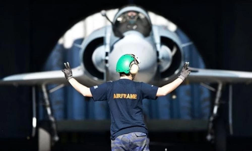 Αύξηση δαπανών για εξοπλιστικά προγράμματα στα €2,5 δισ. το 2021